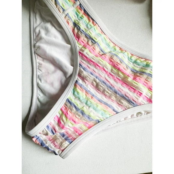 Victorias Secret Striped Seersucker 2 Piece Bikini Set L/34D - Picture 5 of 9